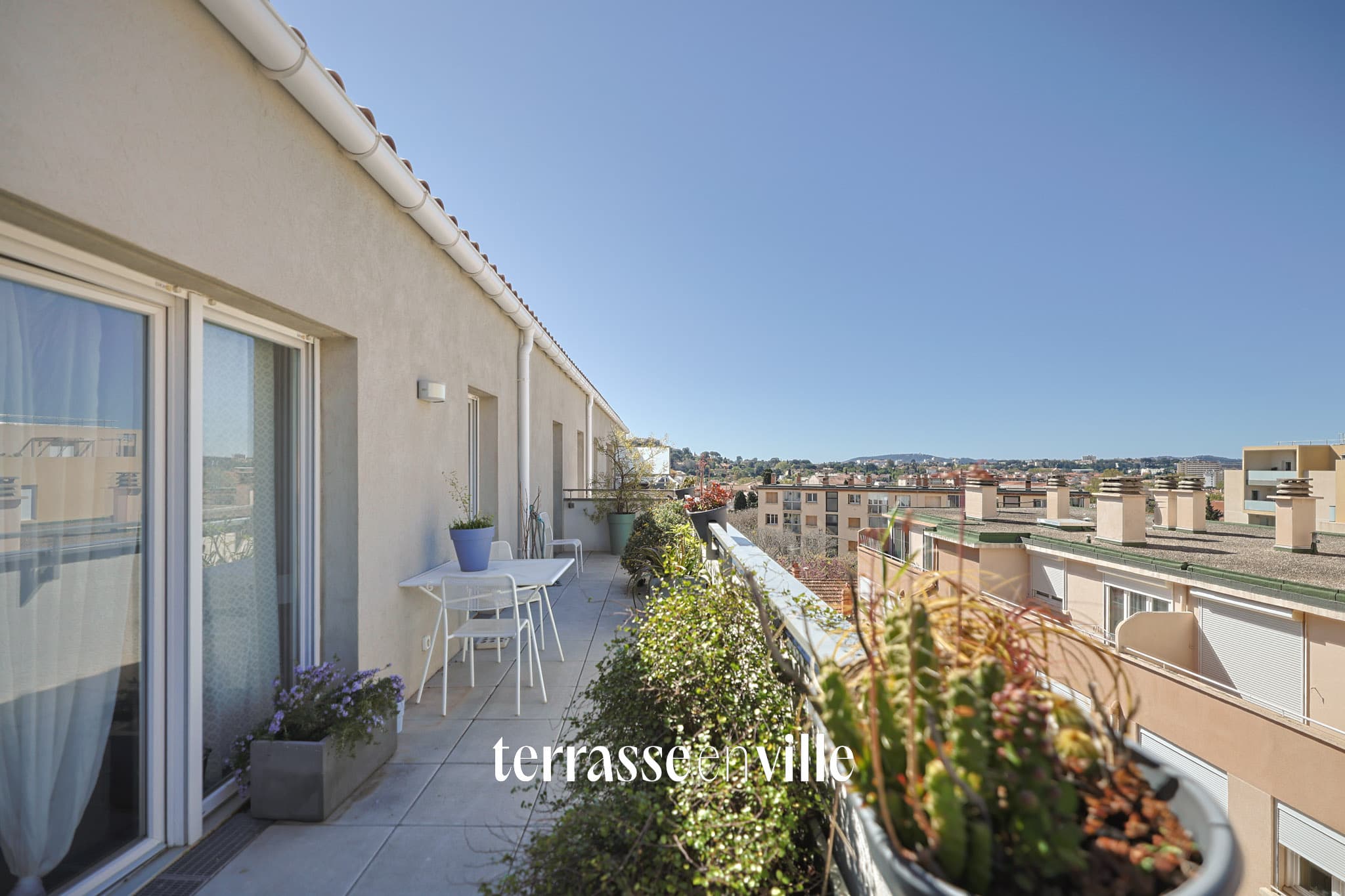 TOULON - ORTOLAN - T4 82M2 - DERNIER ETAGE - TERRASSE - 389 000€ - 2