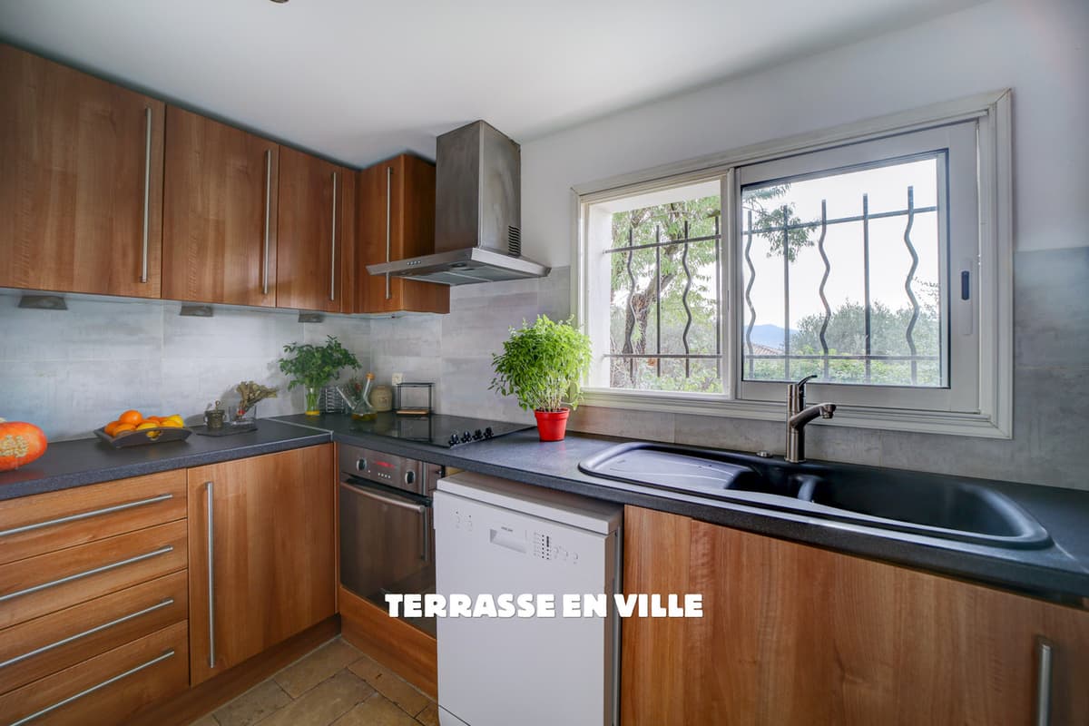 AUBAGNE - SOLANS - MAISON 100 M2 - T4 - JARDIN 1060 M2 - PISCINE - 665 000 € - 6