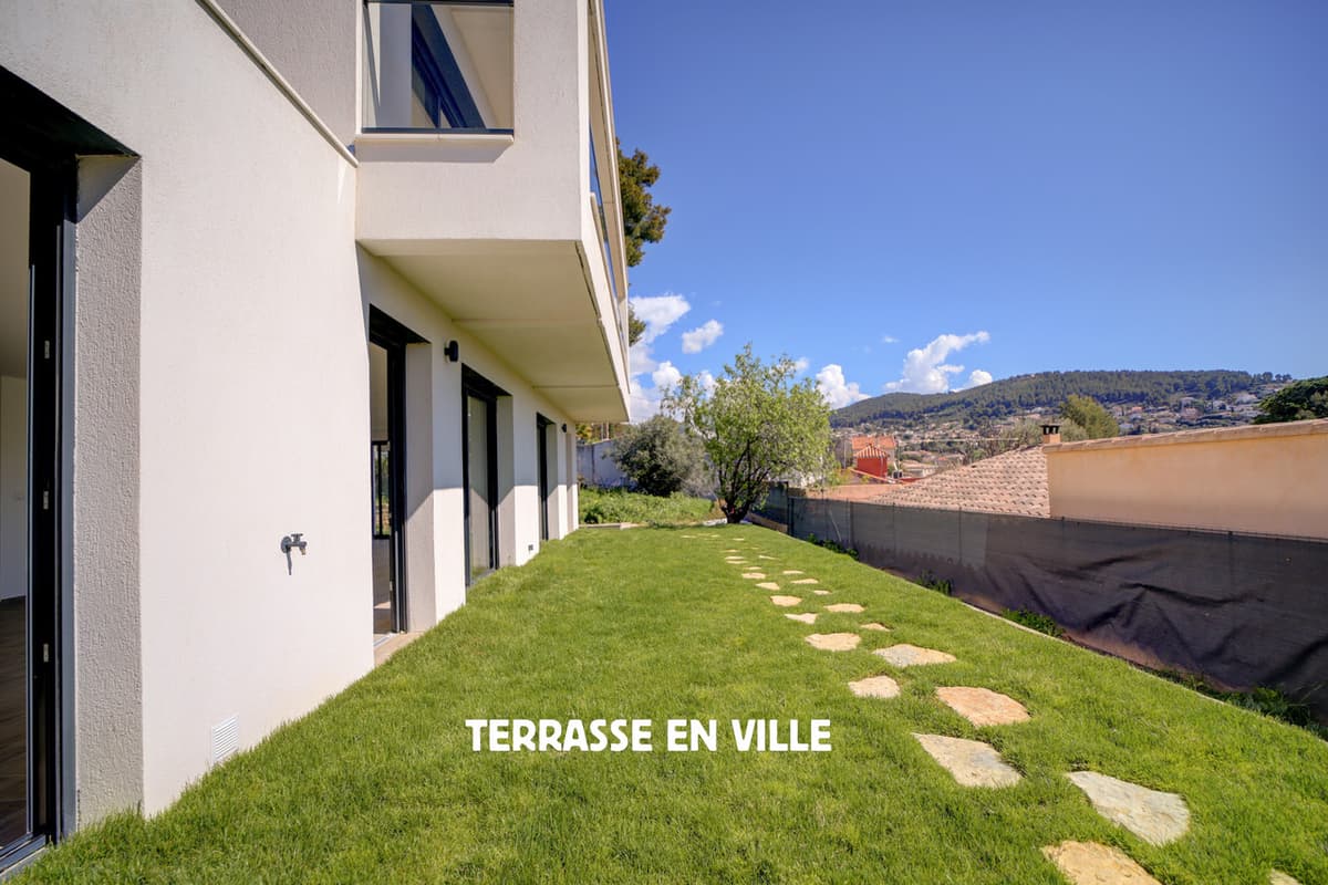 VILLA NEUVE T4/5 - 150M2 - PETITE VUE MER - TERRAIN 830M2 - PISCINE - 996 000€ - 2