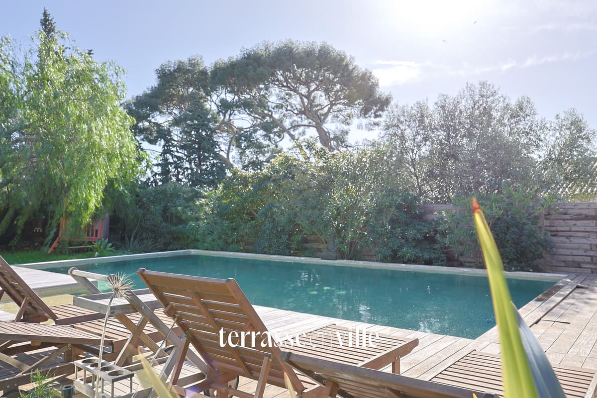 LA CIOTAT - CALANQUES - MAISON FAMILIALE - T6 - 204 M2 - PISCINE - PARCELLE 1041M2 - VUE MER - 1 - 2
