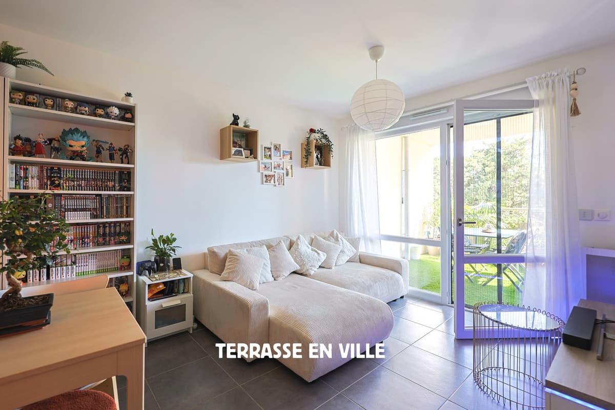 LA CIOTAT - MAGNIFIQUE T2 40M2 - TERRASSE 9M2 - PARKING - CALME - 275 000€ - 3