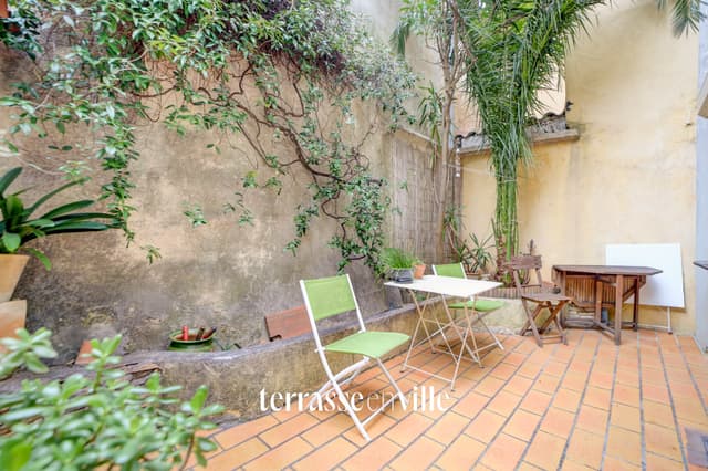 LA CIOTAT - VIEUX PORT - MAISON T4 74M2 - COUR INTÉRIEURE - 495000€