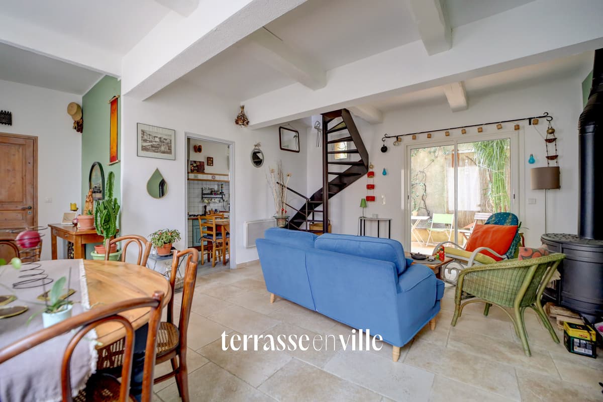 LA CIOTAT - VIEUX PORT - MAISON T4 74M2 - COUR INTÉRIEURE - 495000€ - 1