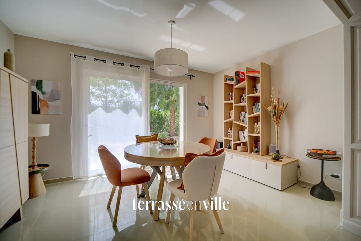 SAINT CYR SUR MER - VILLA PLAIN PIED T4 123M2 - DEPENDANCE - PROCHE VILLAGE A PIED - 7