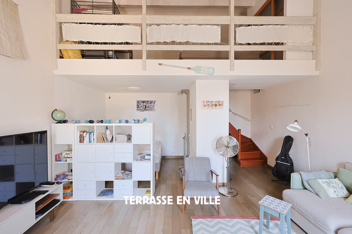 LA CIOTAT - GRAND T3 STYLE LOFT - 68M2 - TERRASSE 14M2 - PROCHE PORT ET PLAGES - DERNIER ETAGE - 399 000€ - 2