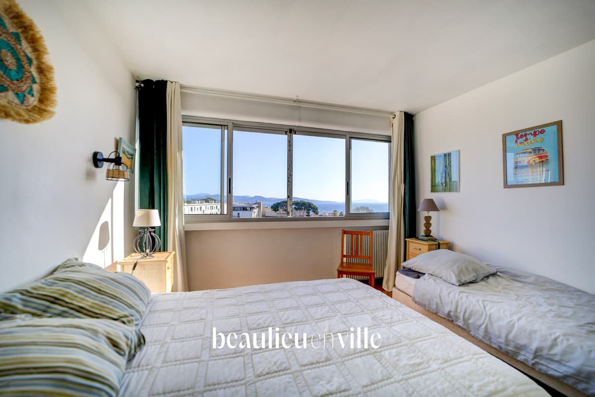 LA CIOTAT - CENTRE VILLE - APPARTEMENT T3 82m2 - VUE MER - BALCON - 6