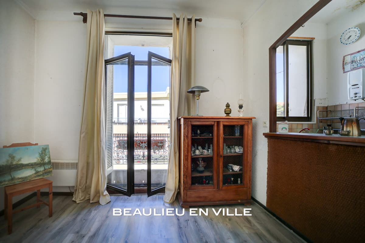 TOULON - MOURILLON - T2 - 50 M2 - VUE DÉGAGÉE TOITS - PROCHE PLAGE - 4