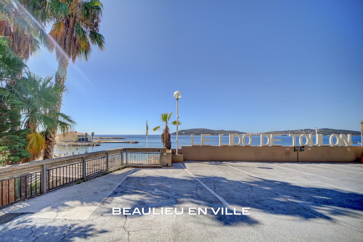 TOULON - MOURILLON - T2 - 50 M2 - VUE DÉGAGÉE TOITS - PROCHE PLAGE - 1