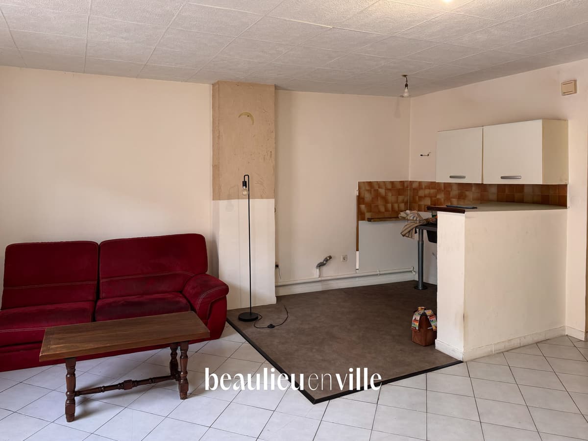 T3 - 53M2 - DERNIER ETAGE - PROCHE VIEUX PORT - 195 000€ - 3