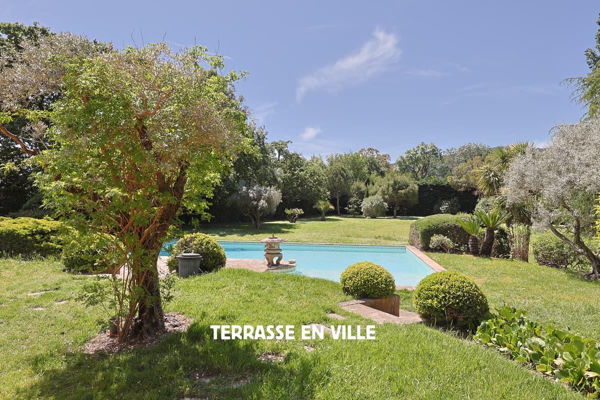 Hyères - Maison 217m2 - Parc 16000m2 - Piscine - 3