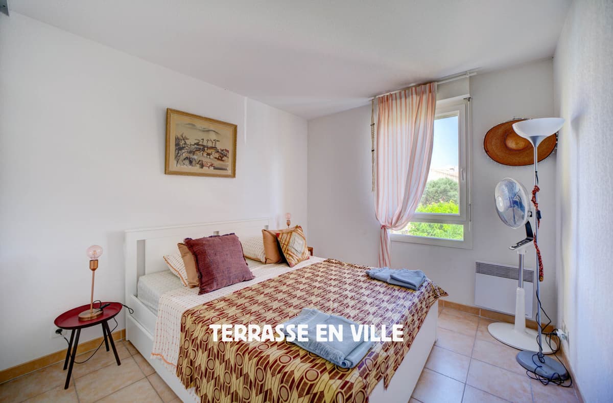 LA CIOTAT - COEUR DE VILLE - APPARTEMENT T3 67m2 - TERRASSE - PARKING PRIVÉ - 4