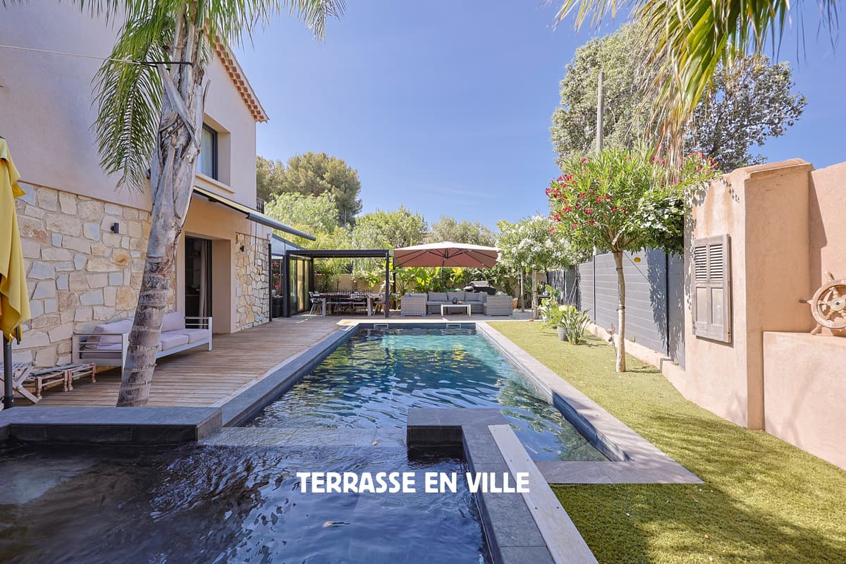 MAISON 218M2 QUARTIER BEAUCOURS - 1