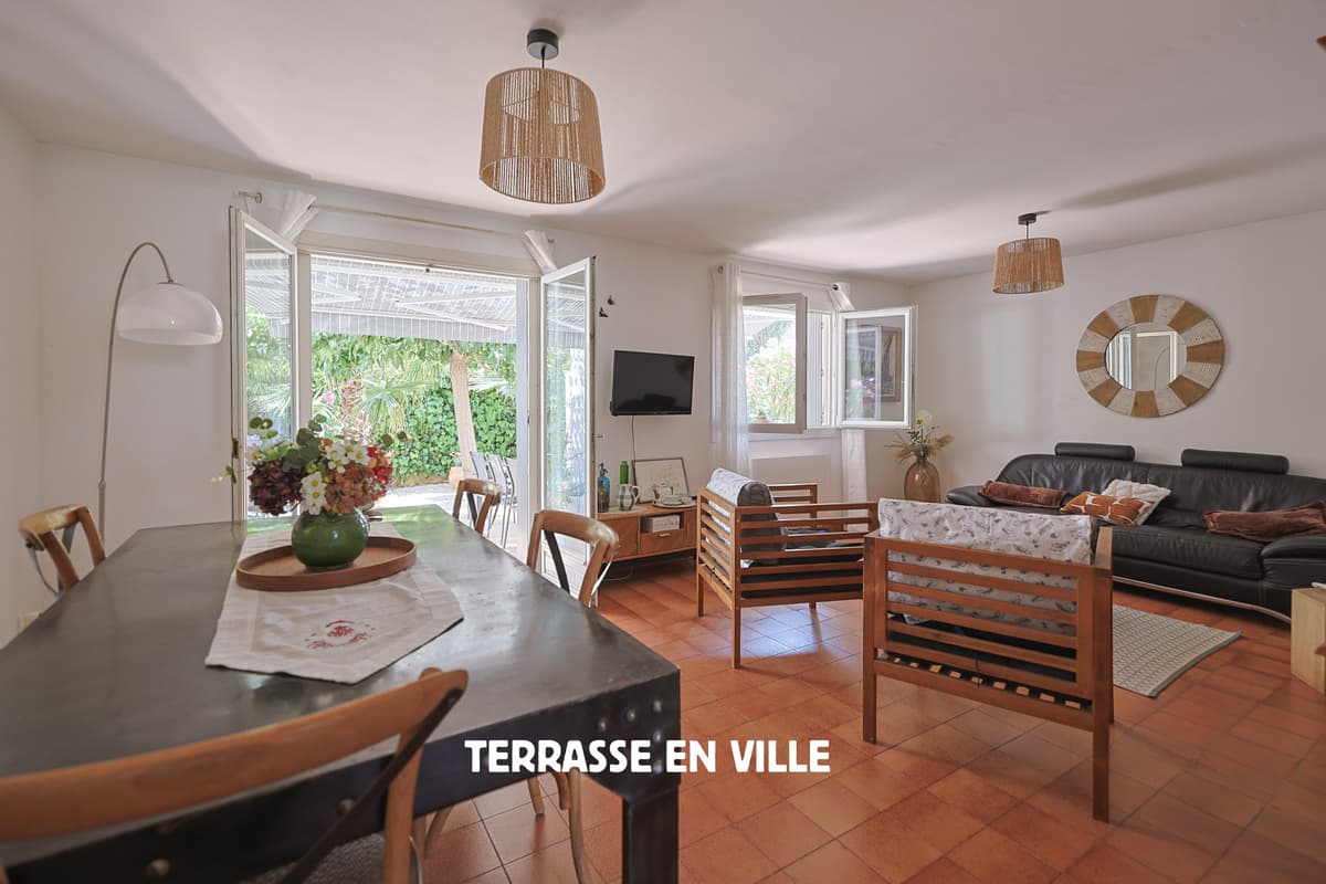 LA SEYNE REZ-DE-JARDIN - 2
