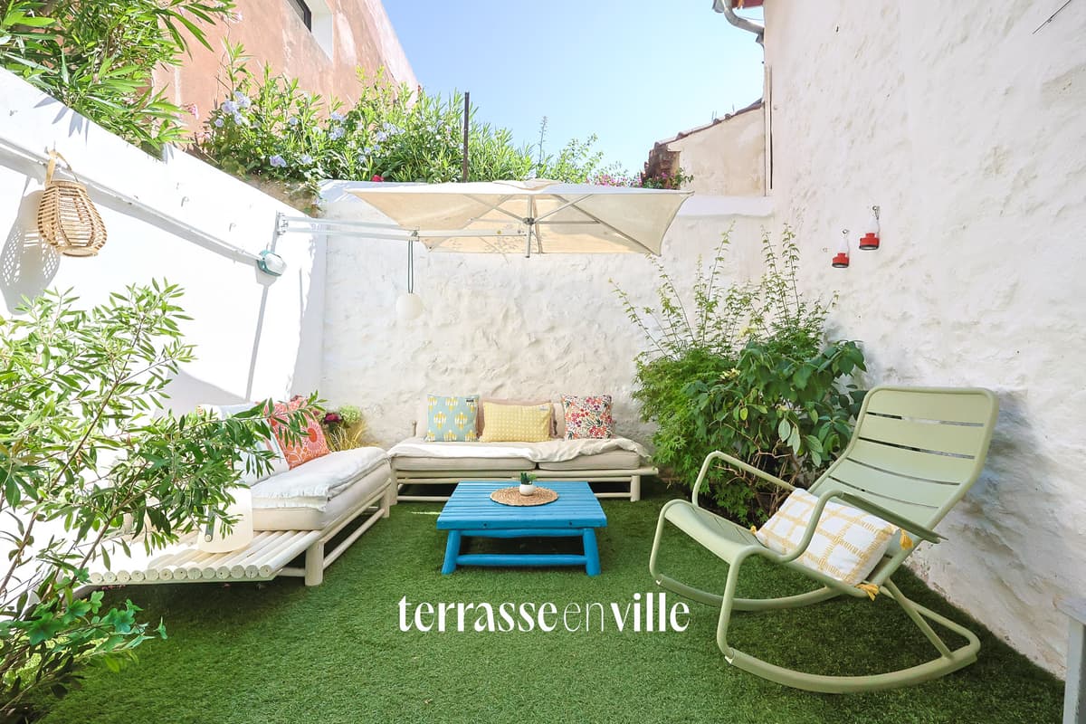 MAISON DE VILLE T4 - 102M2 - JARDIN - CAVE - PORT A PIED - 598 000€