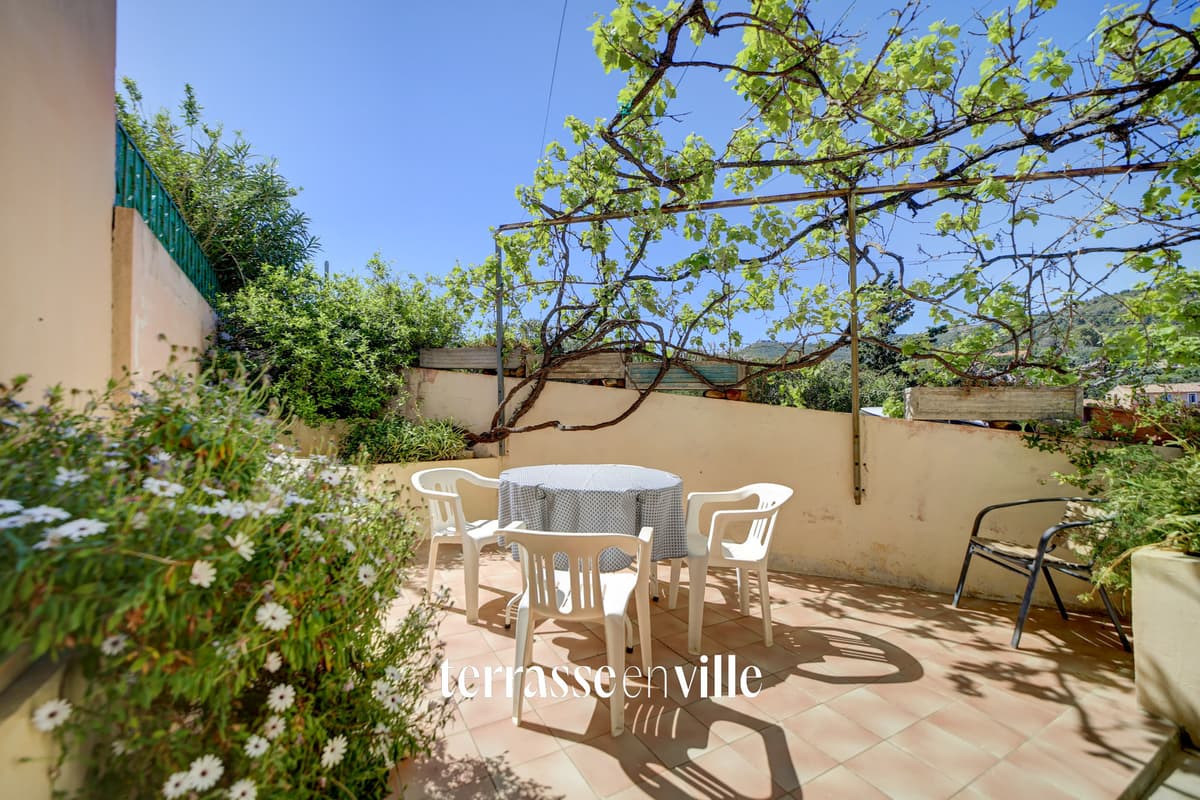 EXCLUSIVITÉ - LA CIOTAT - FIGUEROLLES - MAISON T4 - DÉPENDANCE T3 - TERRASSES- GARAGE - 5