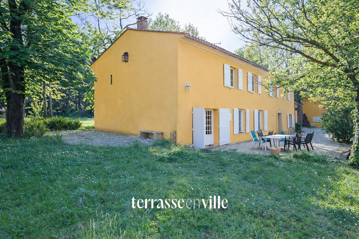 AIX-EN-PROVENCE - MAS ANCIEN - 250 m2 JARDIN - 987 000 € - 3