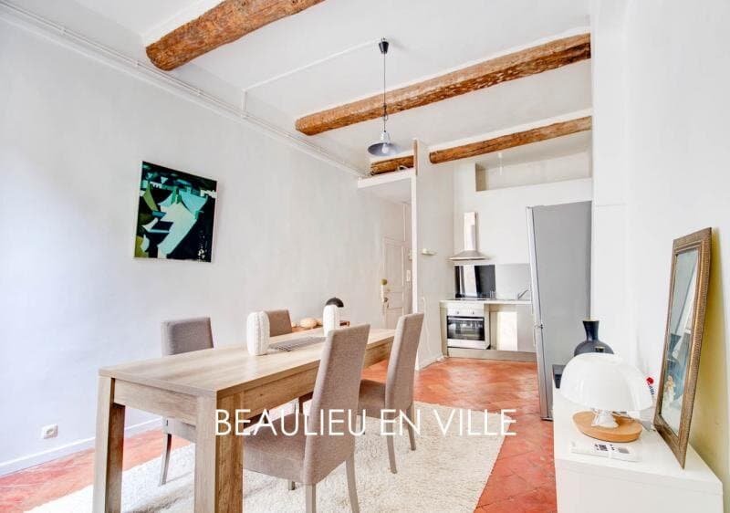 AIX-EN-PROVENCE - CENTRE VILLE HISTORIQUE - APPARTEMENT - T2 - 279 000 € - 1