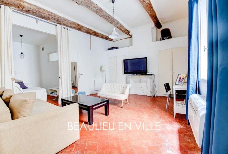 AIX-EN-PROVENCE - CENTRE VILLE HISTORIQUE - APPARTEMENT - T2 - 279 000 €