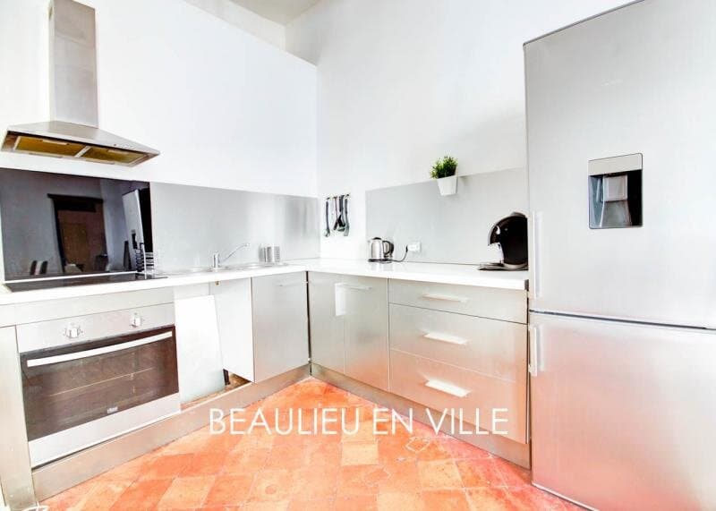 AIX-EN-PROVENCE - CENTRE VILLE HISTORIQUE - APPARTEMENT - T2 - 279 000 € - 2