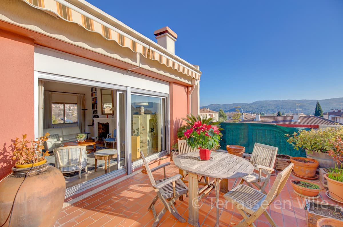 AIX EN PROVENCE - DUPLEX - T5 - TERRASSE - 695 000 €