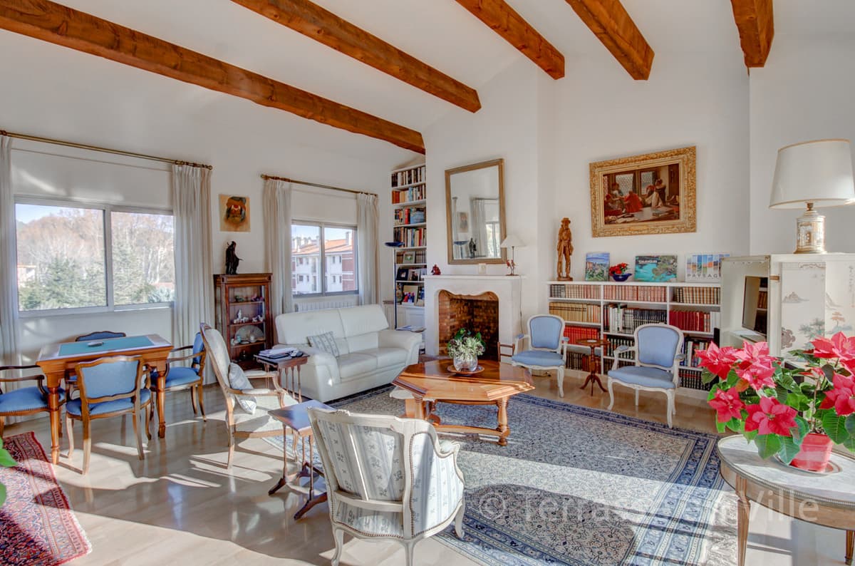 AIX EN PROVENCE - DUPLEX - T5 - TERRASSE - 695 000 € - 2
