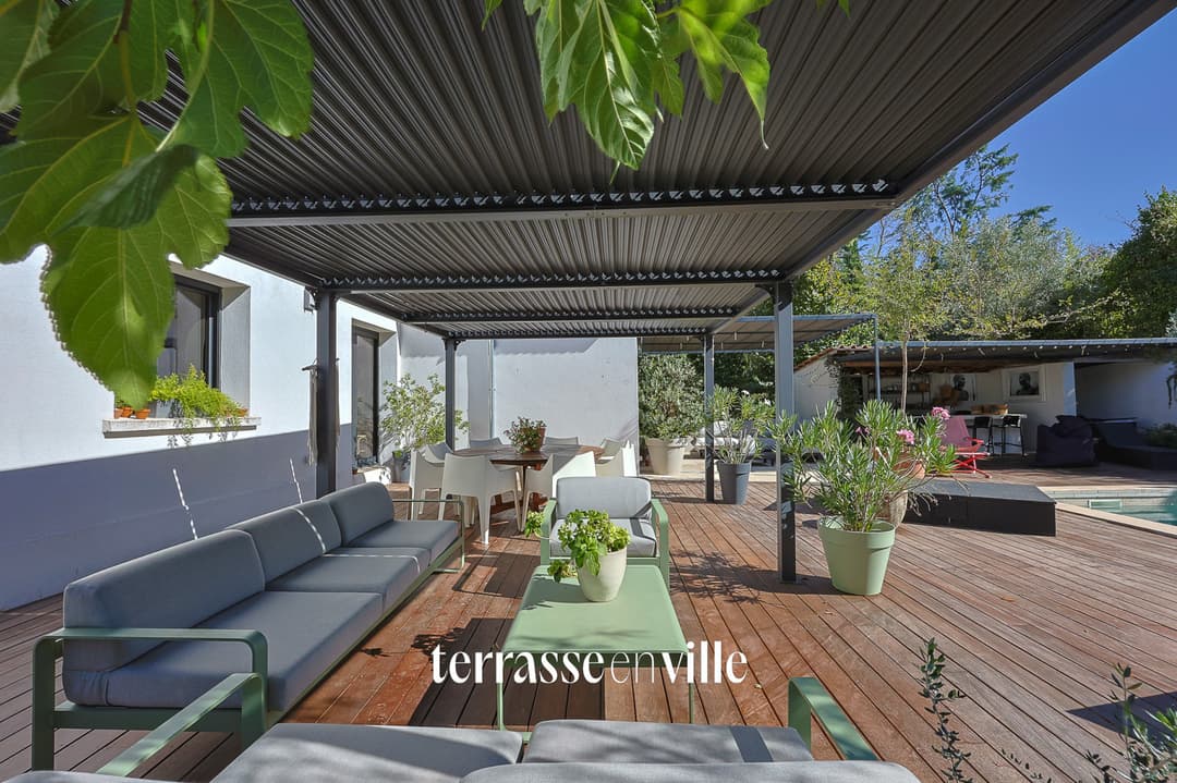 EXCLUSIVITE - CELONY - MAISON - PISCINE - 1 050 000 €