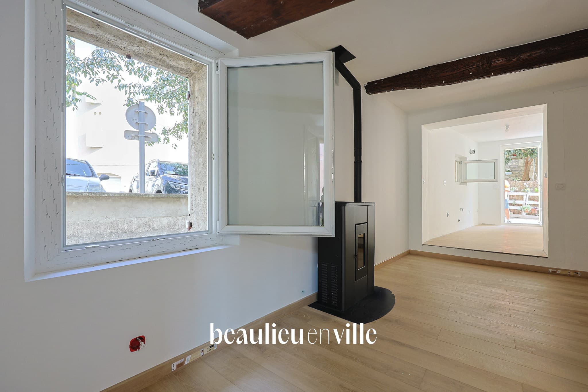 EGUILLES COEUR DU VILLAGE - MAISON 84 M2 - STUDIO INDEPENDANT- 339 000 € - 3