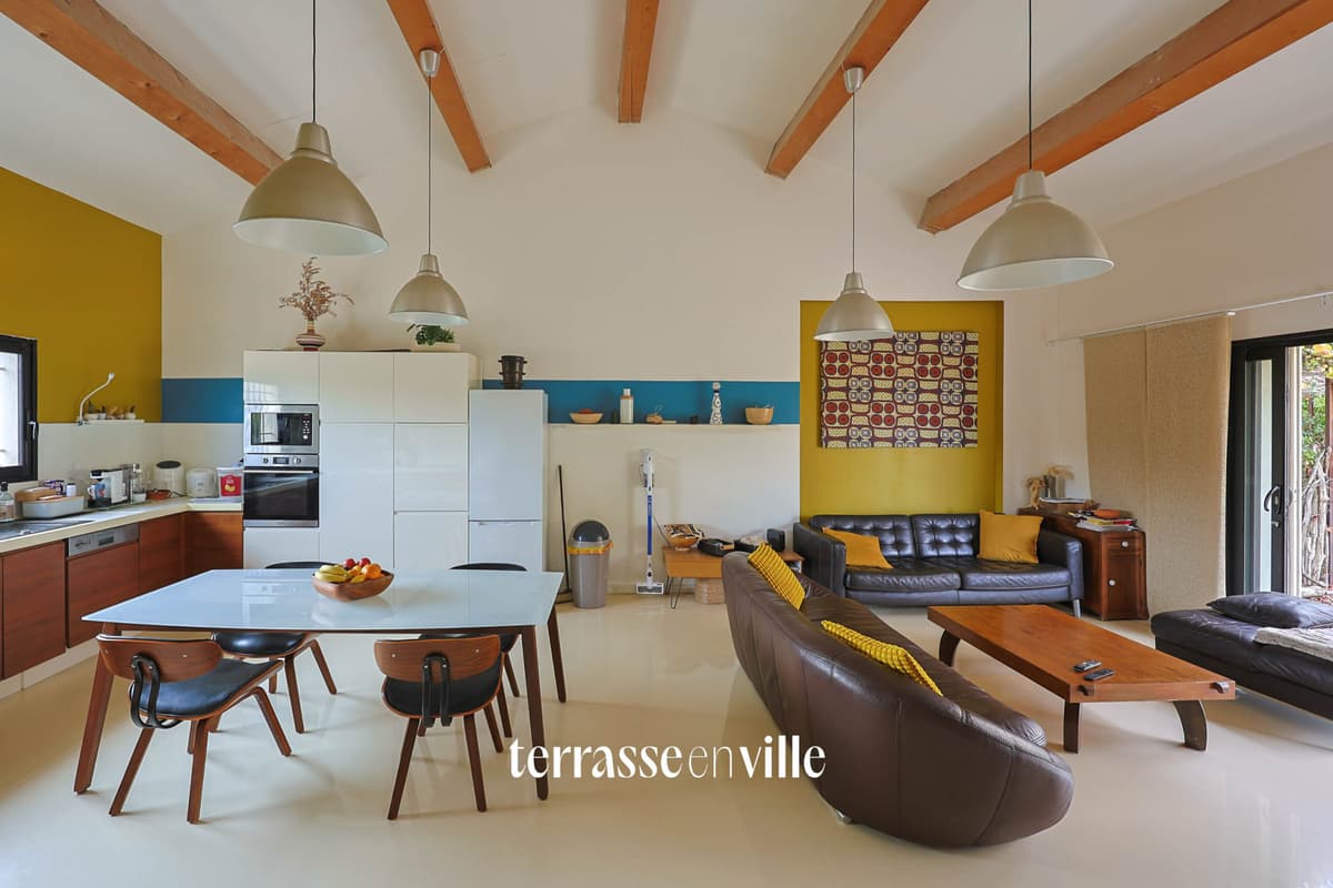 SIMIANE-COLLONGUE — PROPRIÉTÉ D'EXCEPTION — 250 M2 — TERRAIN 4 200 M2 — PISCINE— 1 190 000 € - 5