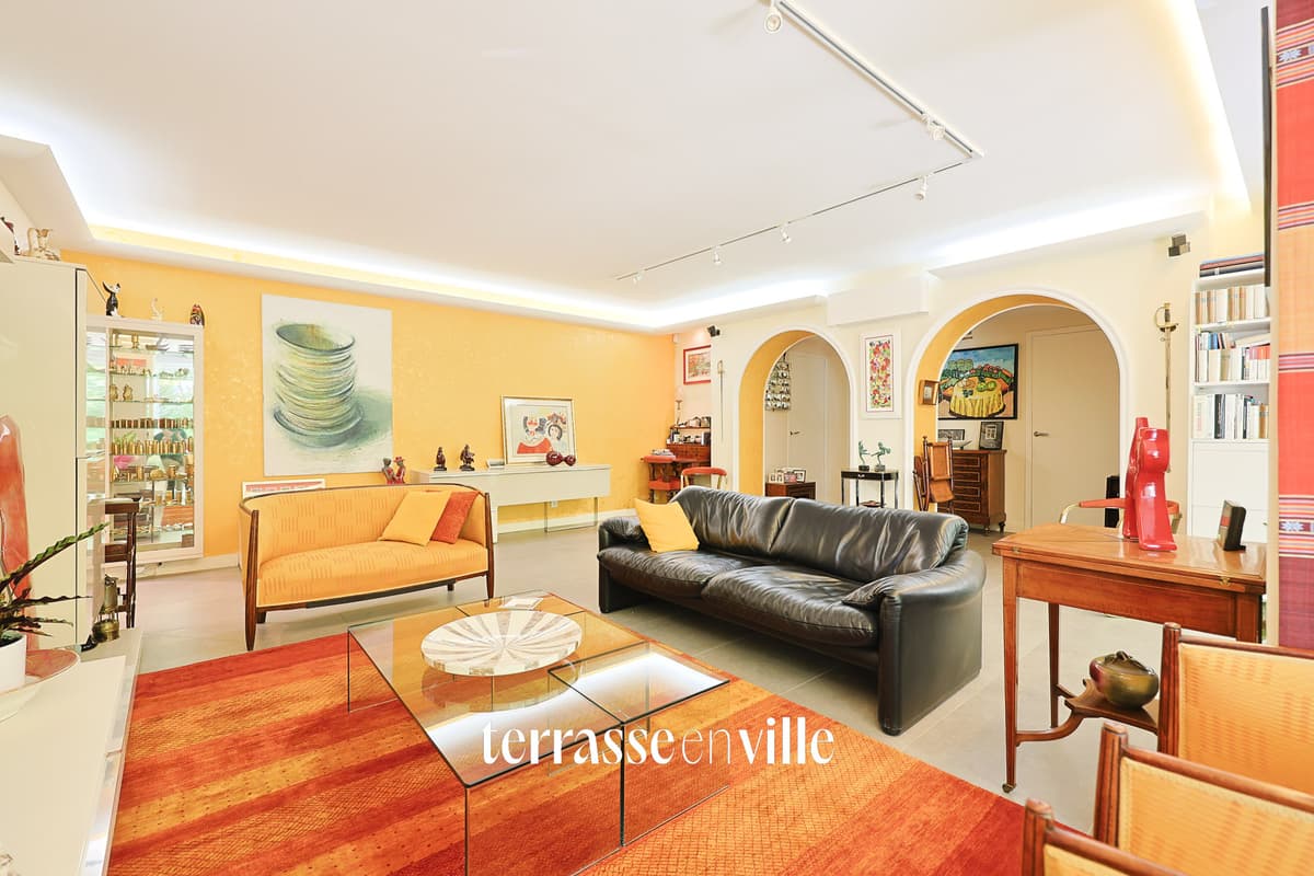 EXCLUSIVITÉ - AIX EN PROVENCE - CENTRE VILLE À PIED - APPARTEMENT T4 - 107M2 - JARDIN 900M2 - 895 000€ - 3