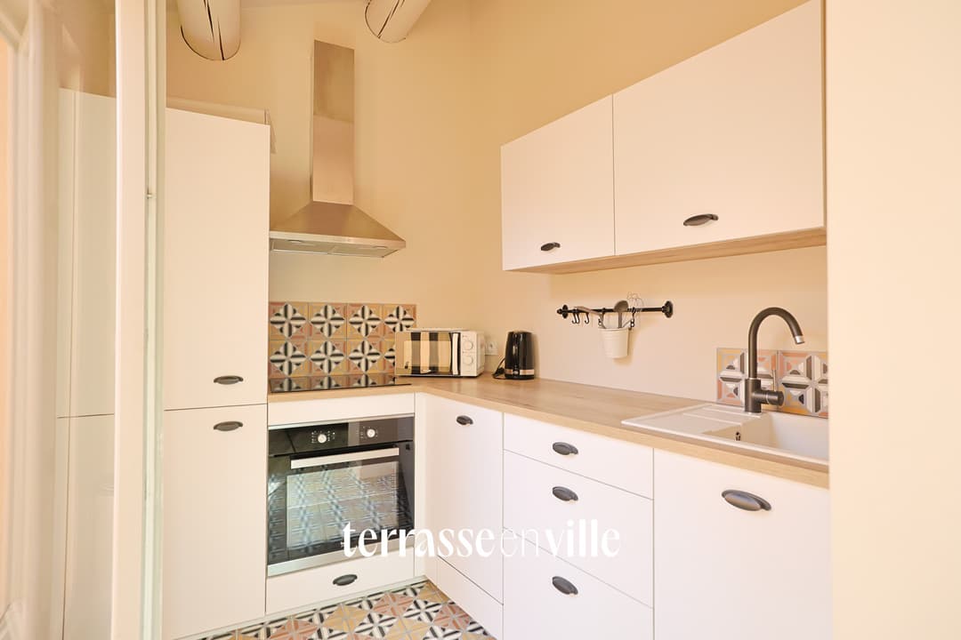 EGUILLES - MAISON DE VILLAGE - T3 TERRASSE - 300 000 €