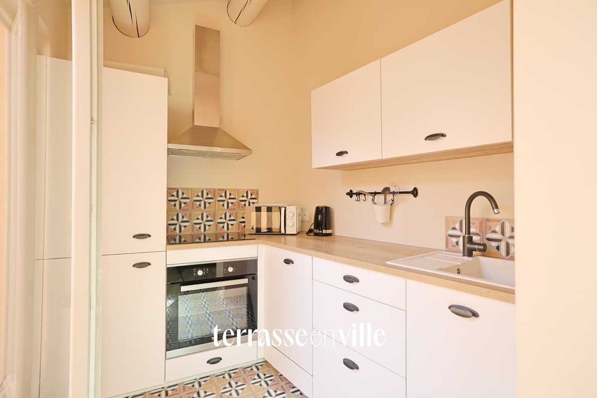 EGUILLES - MAISON DE VILLAGE - T3 TERRASSE - 330 000 € - 4