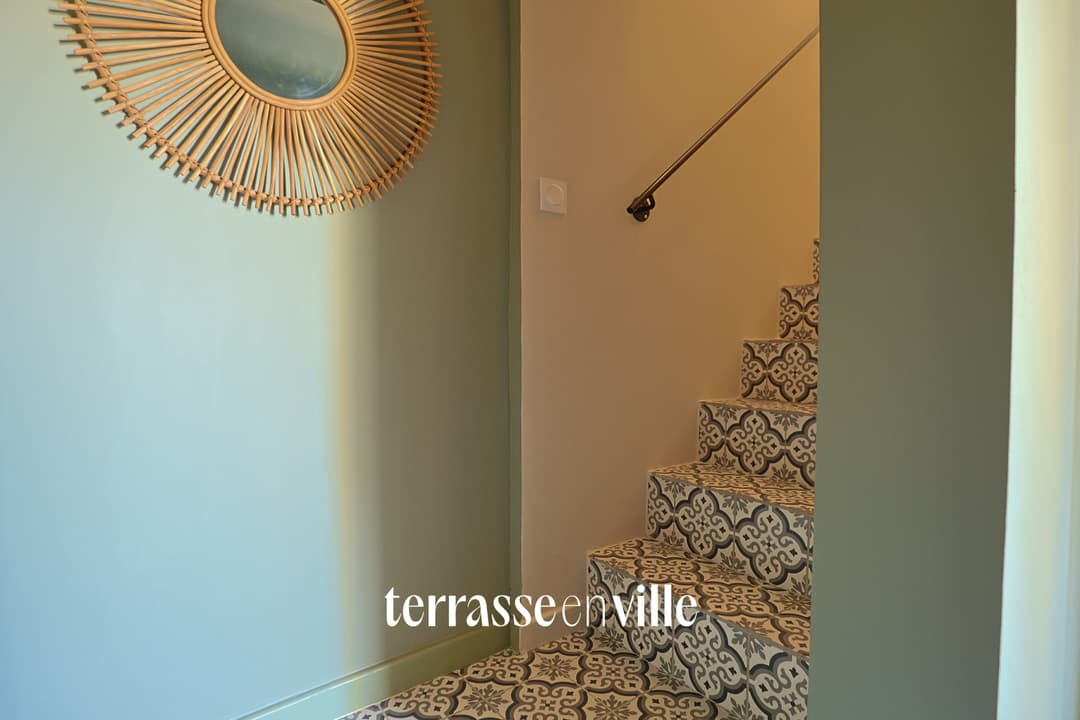 EGUILLES - MAISON DE VILLAGE - T3 TERRASSE - 300 000 €