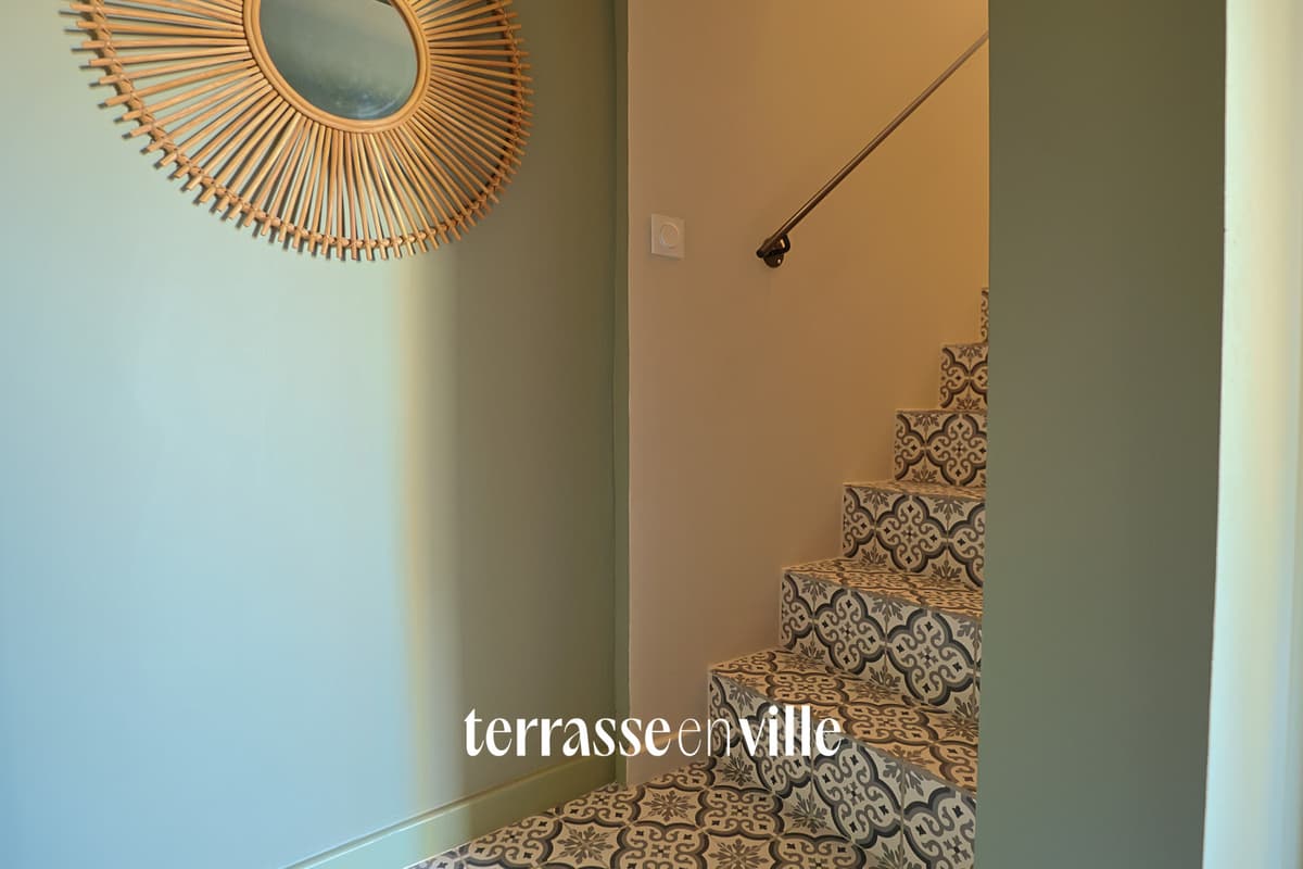 EGUILLES - MAISON DE VILLAGE - T3 TERRASSE - 330 000 € - 5