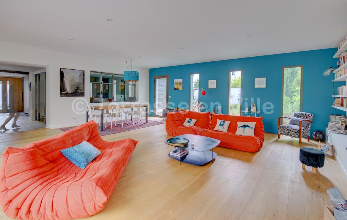 PUYRICARD - CENTRE VILLAGE - MAISON - 240 m2 - 1000 m2 de jardin - PISCINE - 1 335 000 € - 2