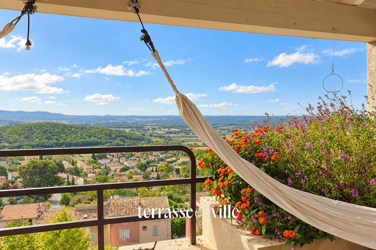 EGUILLES - MAISON T6 - TERRASSE - VUE - 898000 € - 2