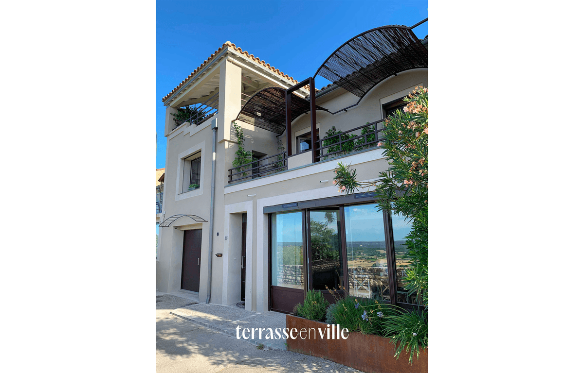 EGUILLES - MAISON T6 - TERRASSE - VUE - 898000 € - 1
