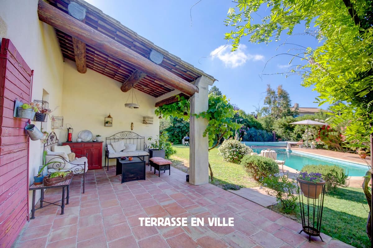 EGUILLES- BASTIDE 150 m2 - EGUILLES - 1 050 000 € - 3