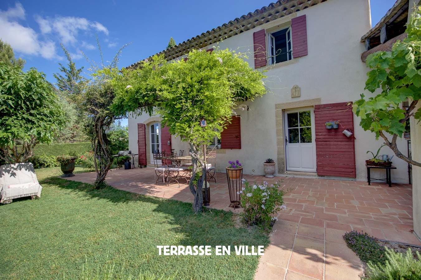 EGUILLES- BASTIDE 150 m2 - EGUILLES - 1 050 000 € - 2