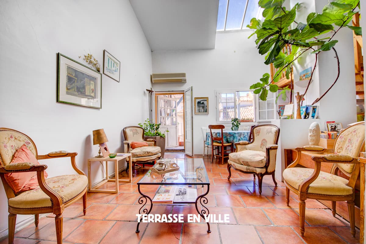 EXCLUSIVITE - AIX-EN-PROVENCE - CENTRE HISTORIQUE - APPARTEMENT - T3 - TERRASSE - 414 000 € - 4
