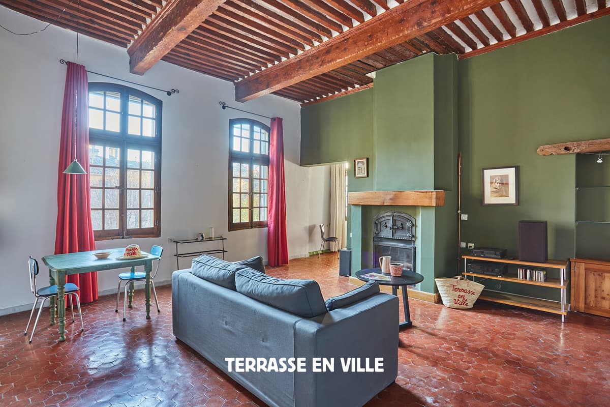EXCLUSIVITE - CENTRE VILLE HISTORIQUE - T3 - ASCENSEUR GARAGE 660 000 € - 2