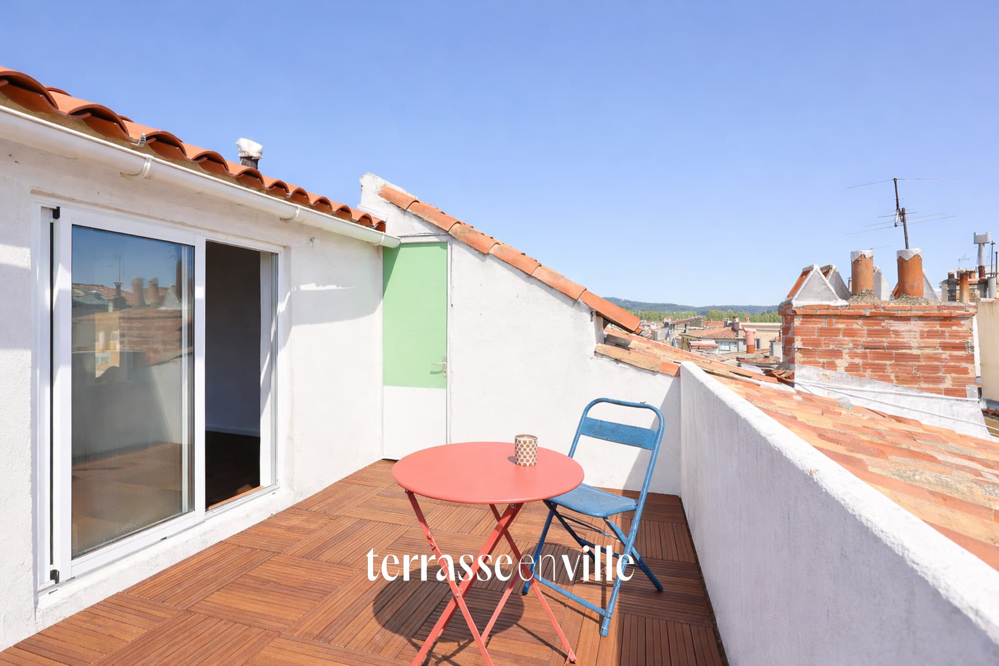 SOUS-PROMESSE - EXCLUSIVITÉ - AIX-EN-PROVENCE - CENTRE VILLE - T3 73 m2 - TERRASSE - 440 000 € - 3