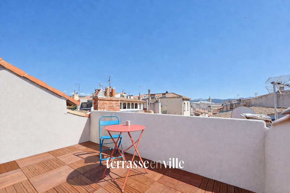 EXCLUSIVITÉ - AIX-EN-PROVENCE - CENTRE VILLE - T3 73 m2 - TERRASSE - 440 000 € - 2