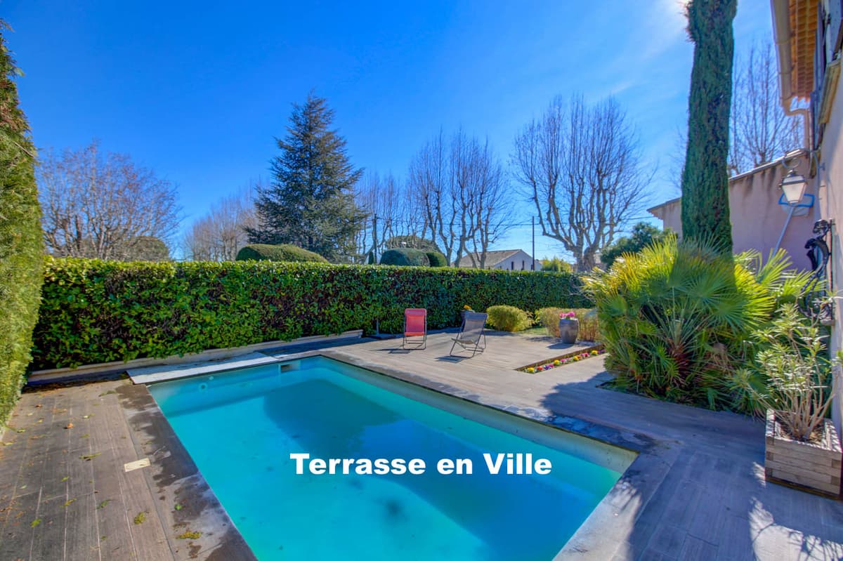 EXCLUSIVITE - CENTRE VILLAGE - PUYRICARD - MAISON PISCINE - 1 160 000 € - 4