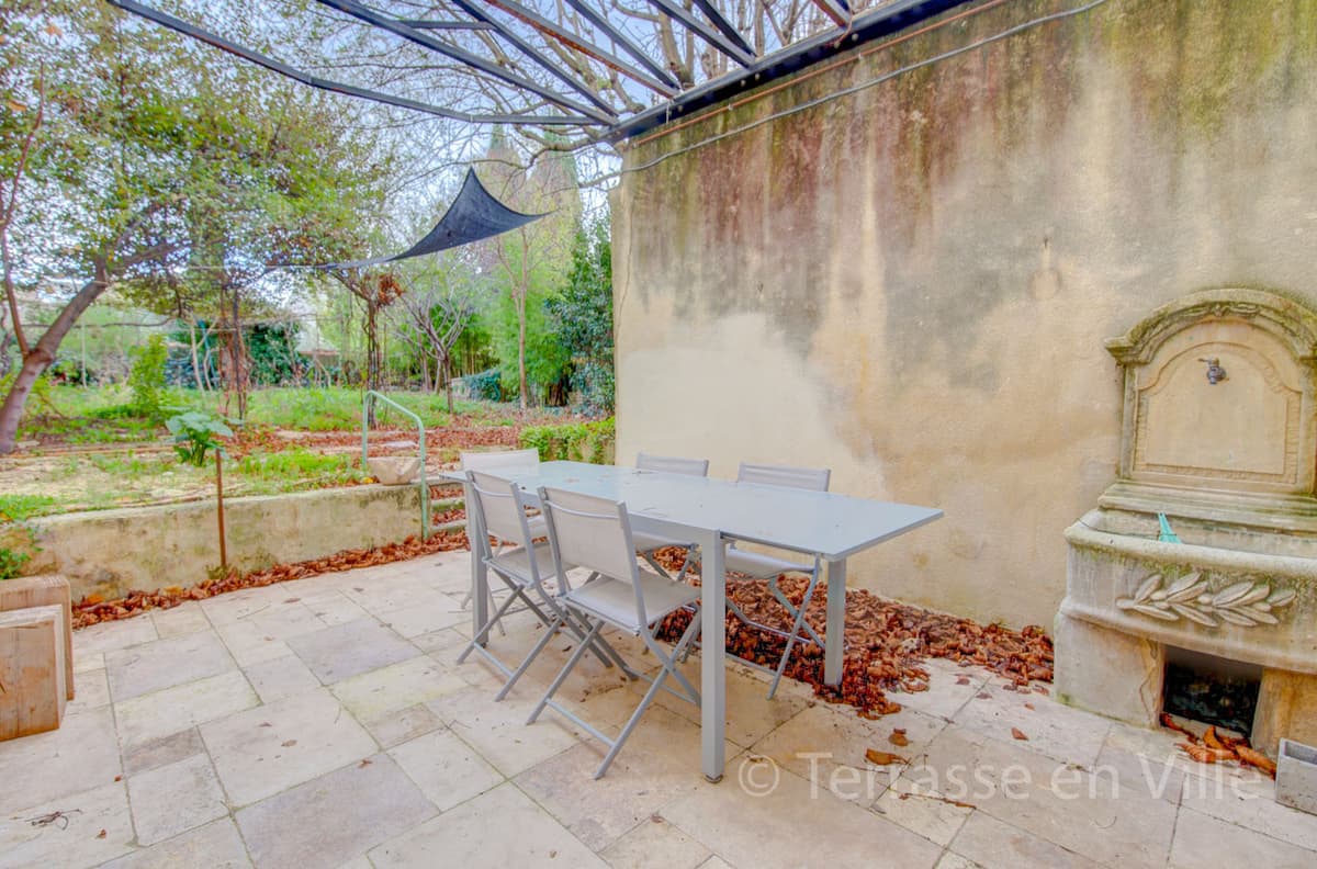 13100 - Aix en Provence - Centre Historique Archevêché - 107 m2 - Jardin de 300 m2 - 890 000 ?