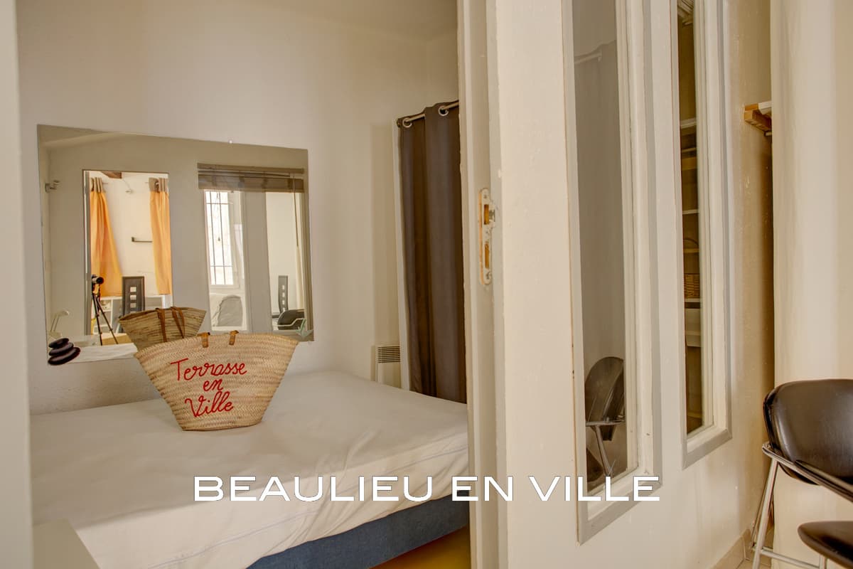 AIX-EN-PROVENCE - EXCLUSIVITE - CENTRE HISTORIQUE - T2 40 M2 - 180 000 € - 1
