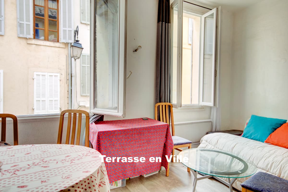 SOUS OFFRE - AIX-EN-PROVENCE - CENTRE VILLE - T2 - 230 000€ - 4
