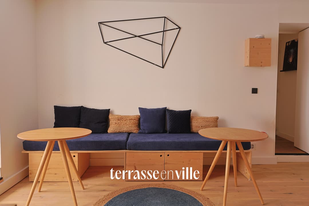 AIX-EN-PROVENCE - - CENTRE VILLE LOCAL PROFESSIONNEL - T3 52 m2 - CAVE VOUTÉE 93 m2 - 265 000 €