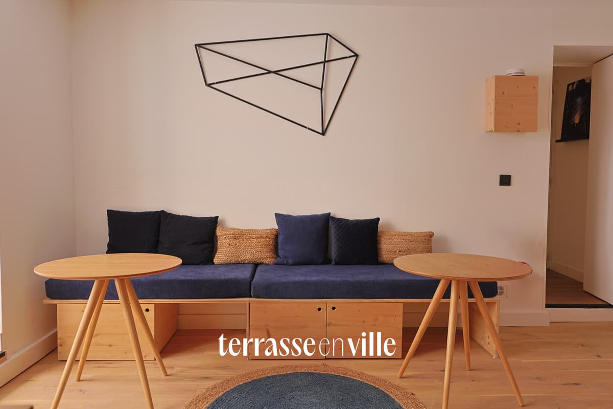 AIX-EN-PROVENCE - - CENTRE VILLE LOCAL PROFESSIONNEL - T3 52 m2 - CAVE VOUTÉE 93 m2 - 265 000 € - 5