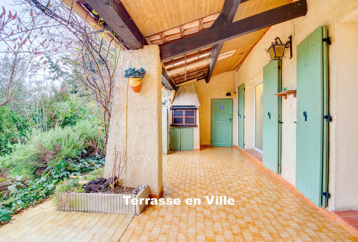 MEYREUIL - MAISON - TERRASSE - JARDIN - 462 000 € - 5