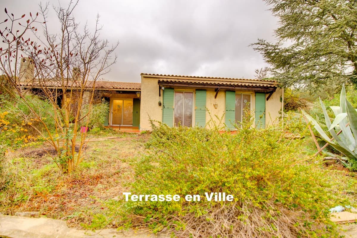 MEYREUIL - MAISON - TERRASSE - JARDIN - 462 000 € - 3